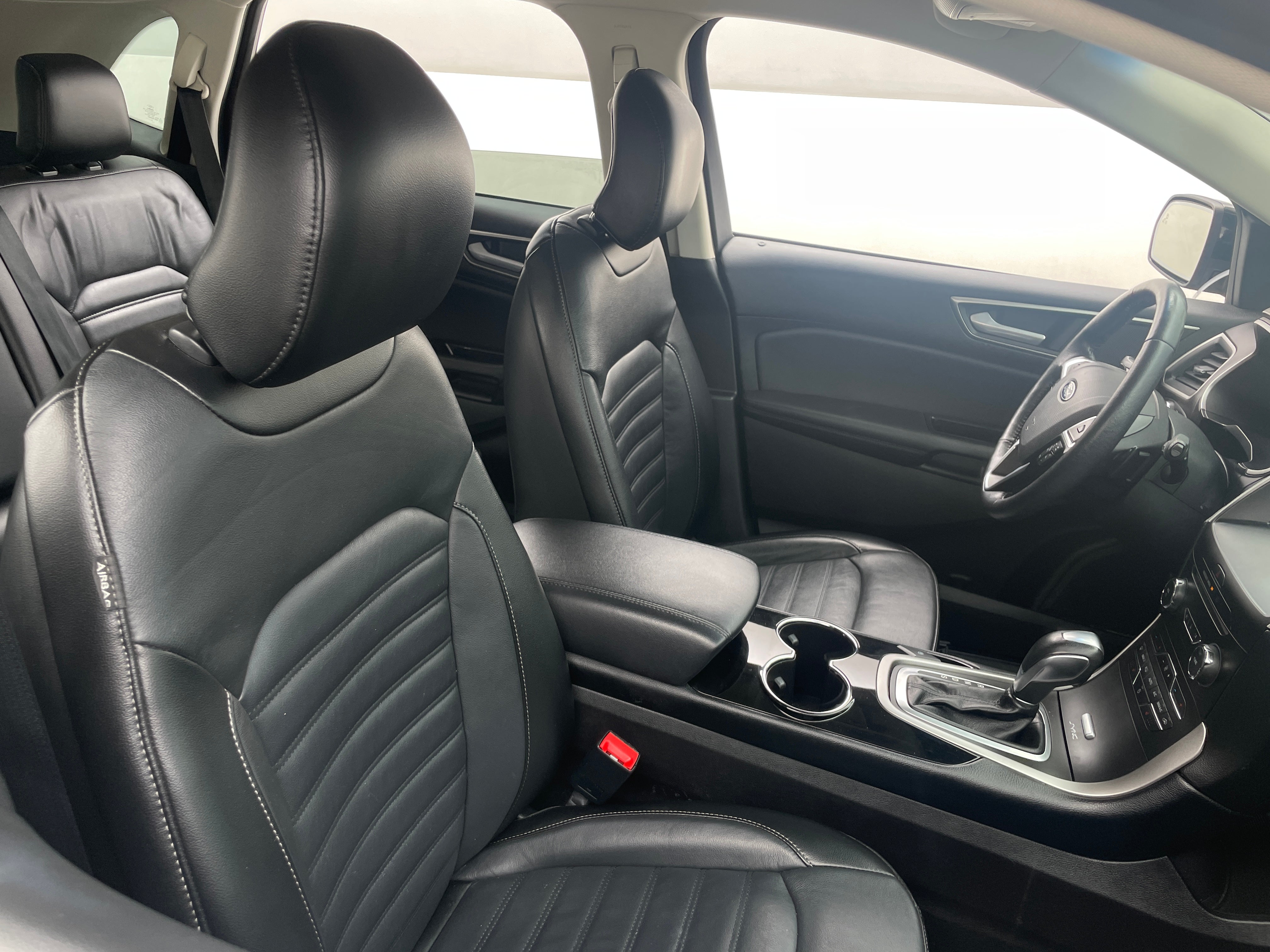 2016 Ford Edge