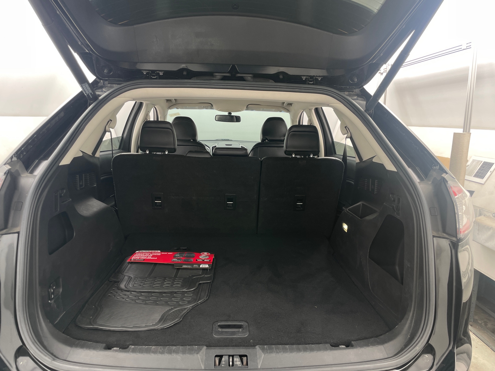 Thumbnail: 2016 Ford Edge - 6