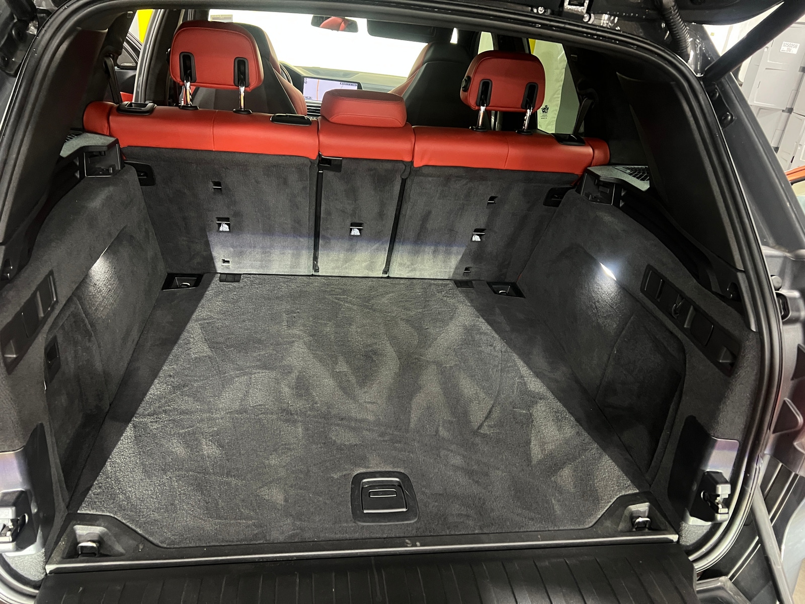 Thumbnail: 2021 BMW X5 - 6