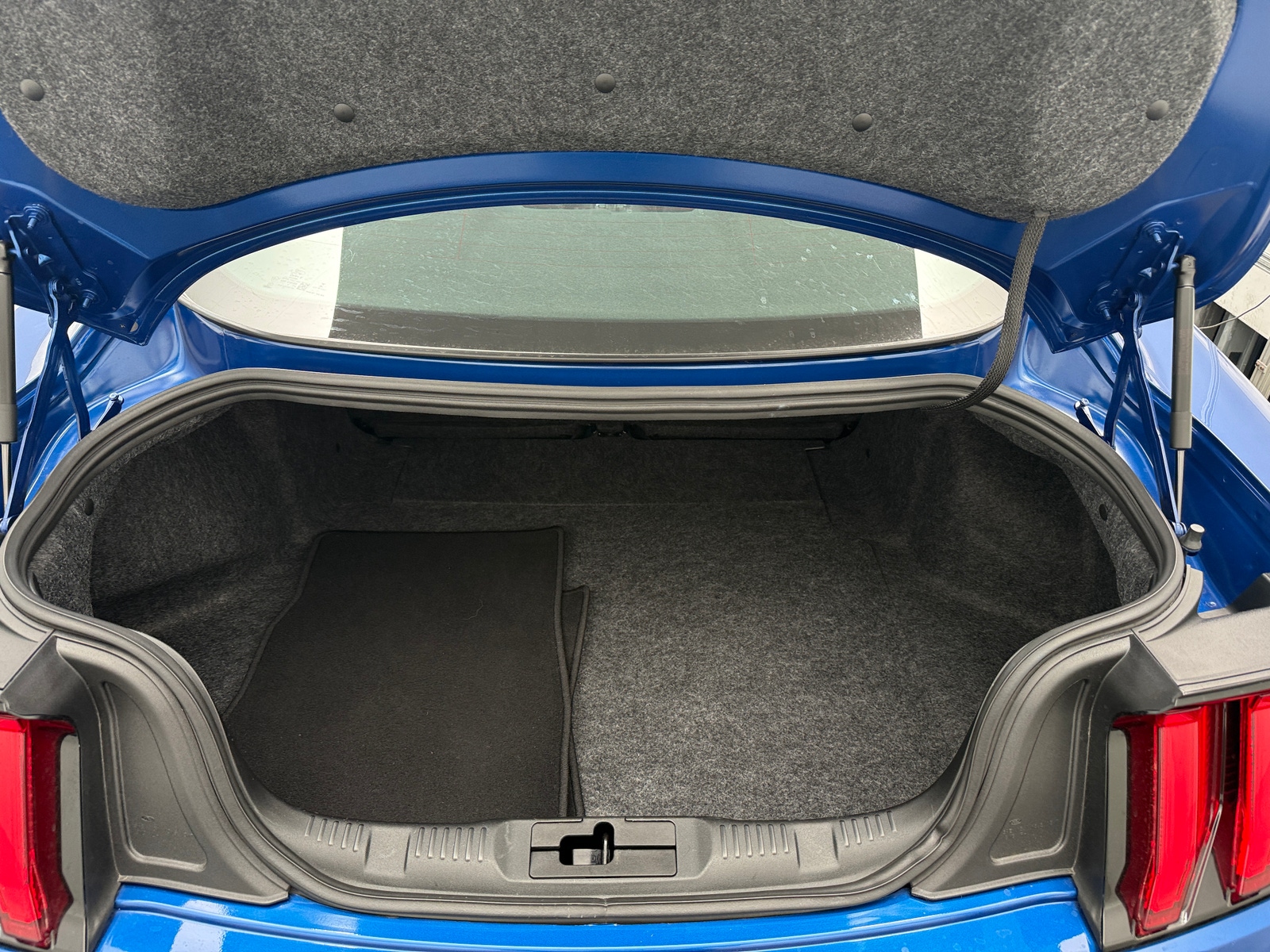 Thumbnail: 2018 Ford Mustang - 5