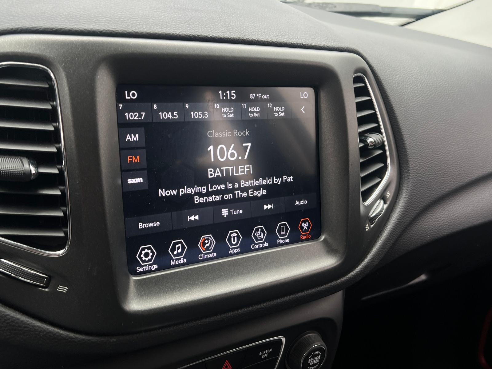 Thumbnail: 2020 Jeep Compass - 3