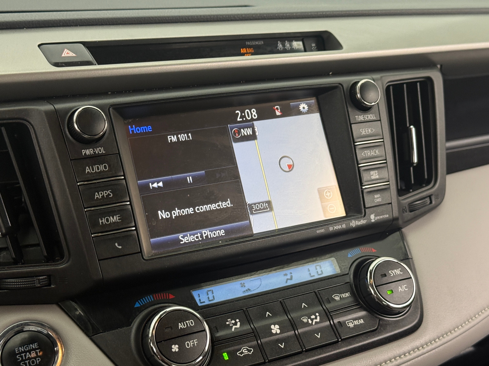 Thumbnail: 2018 Toyota RAV4 - 4