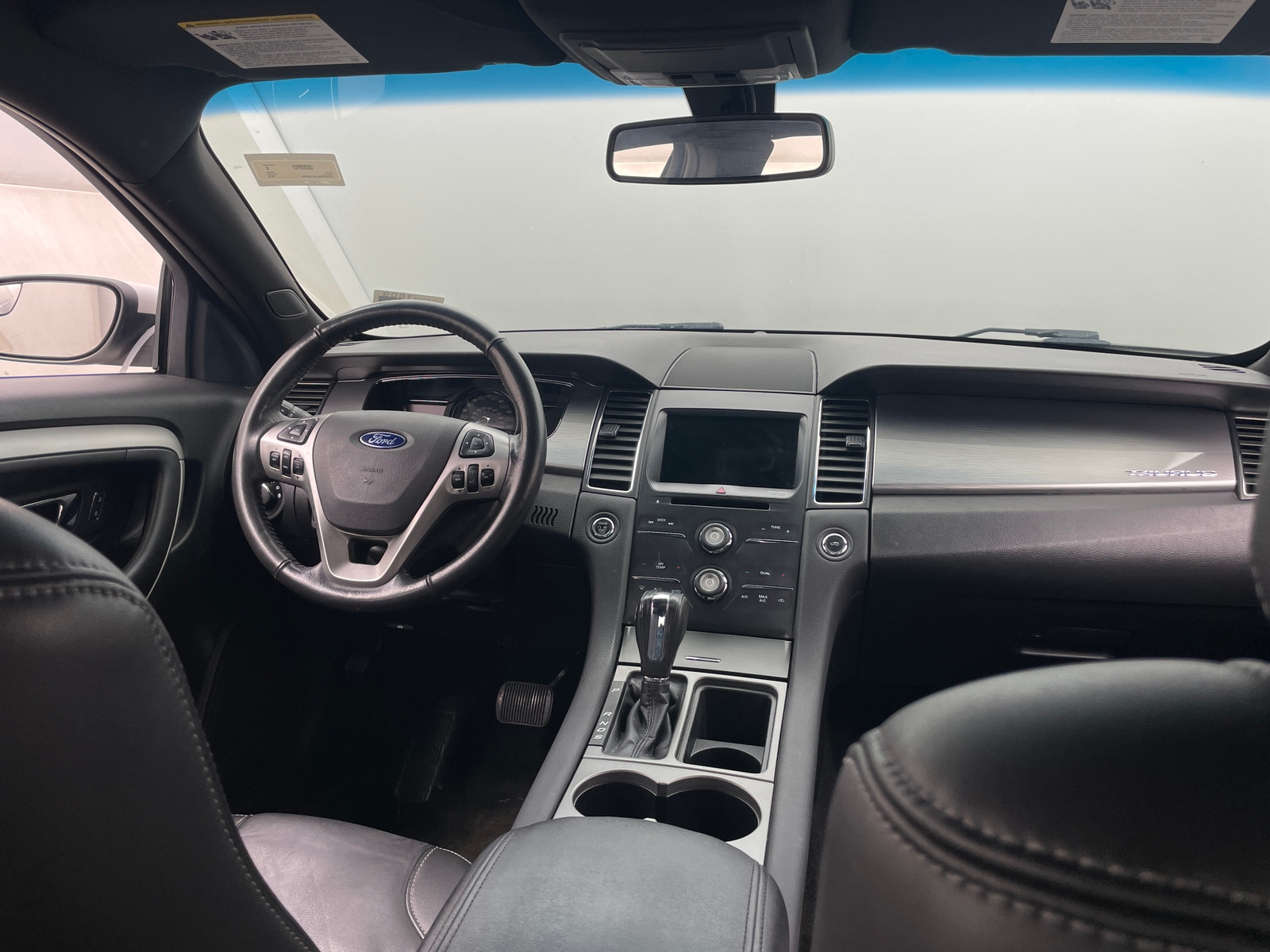 Thumbnail: 2018 Ford Taurus - 3