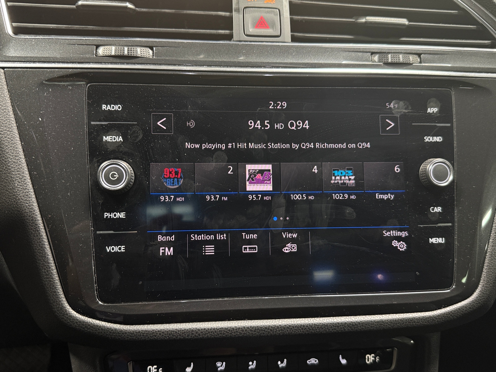 Thumbnail: 2019 Volkswagen Tiguan - 3