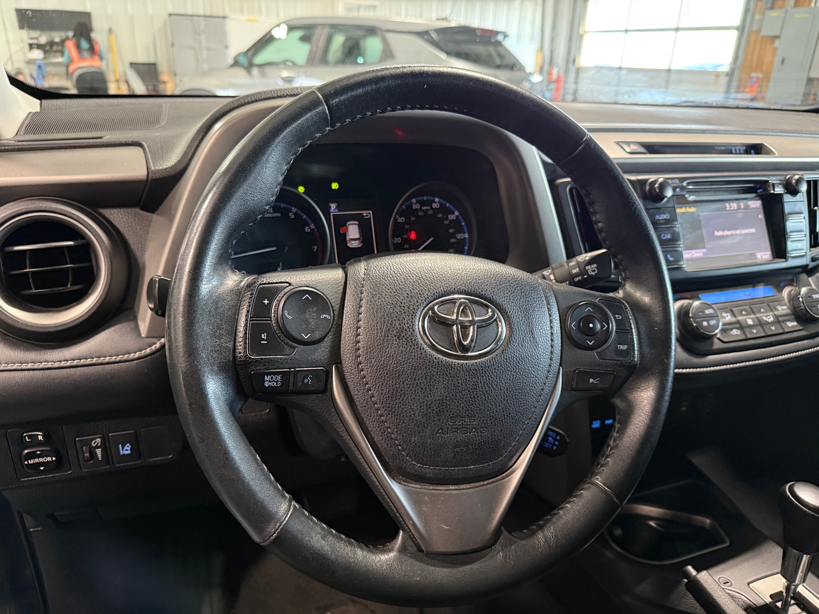 Thumbnail: 2018 Toyota RAV4 - 5