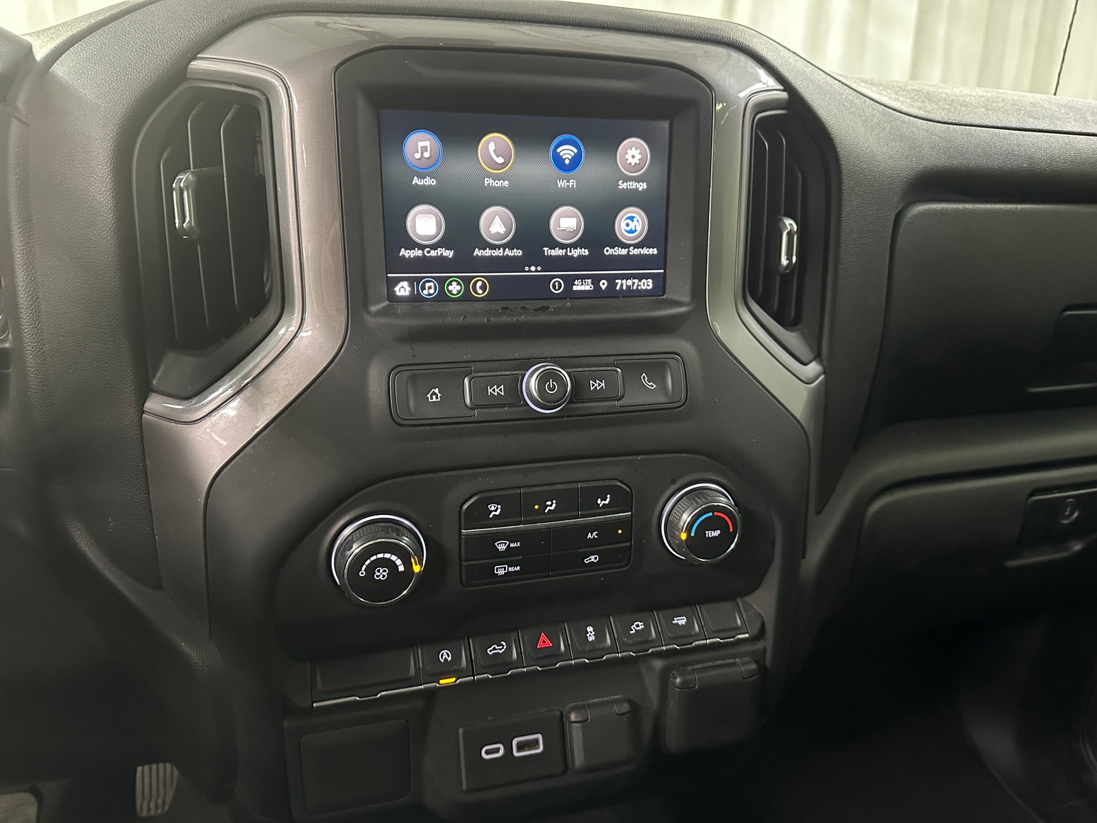 Thumbnail: 2021 Chevrolet Silverado 1500 - 4