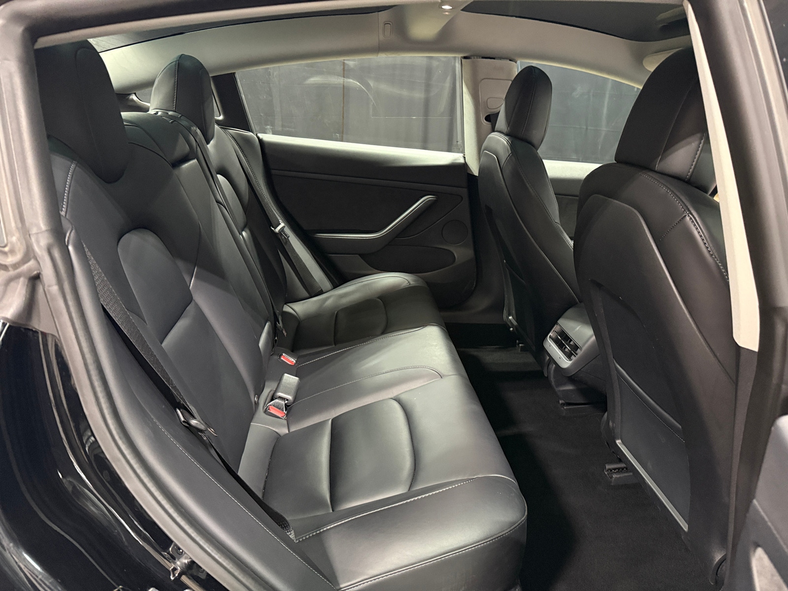 Thumbnail: 2022 Tesla Model 3 - 5