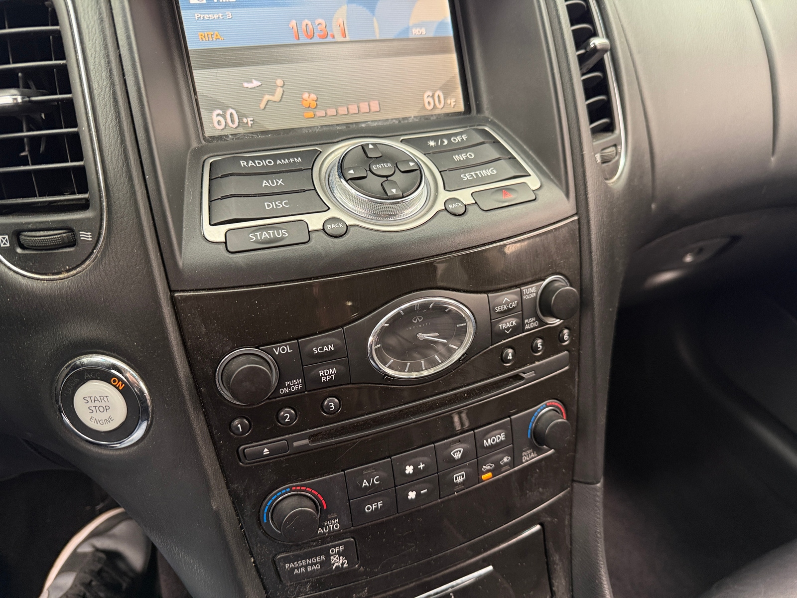 Thumbnail: 2017 INFINITI QX50 - 3