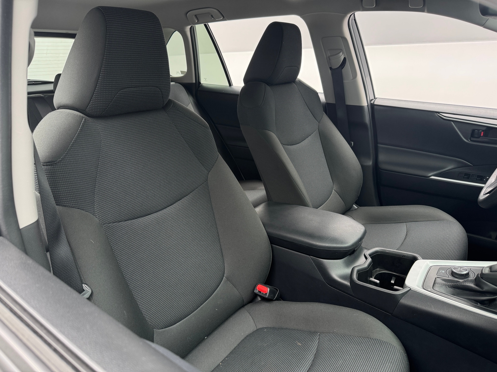 Thumbnail: 2025 Toyota RAV4 - 2