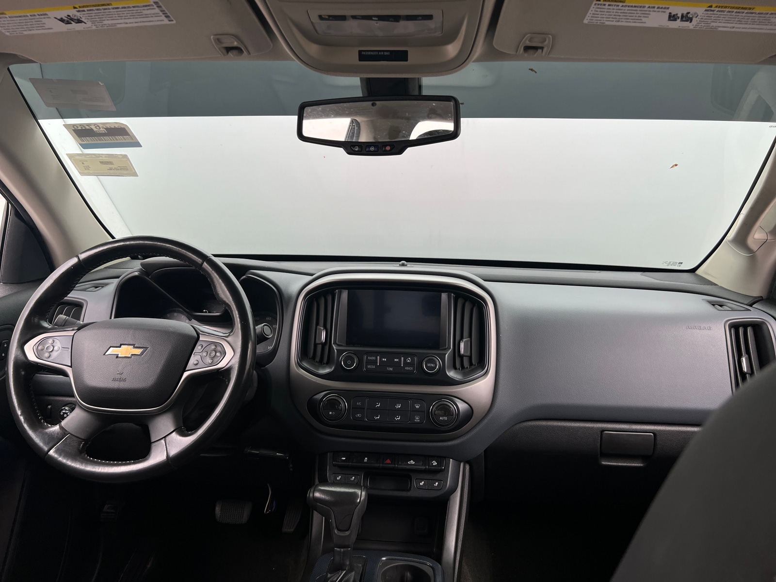 Thumbnail: 2016 Chevrolet Colorado - 3