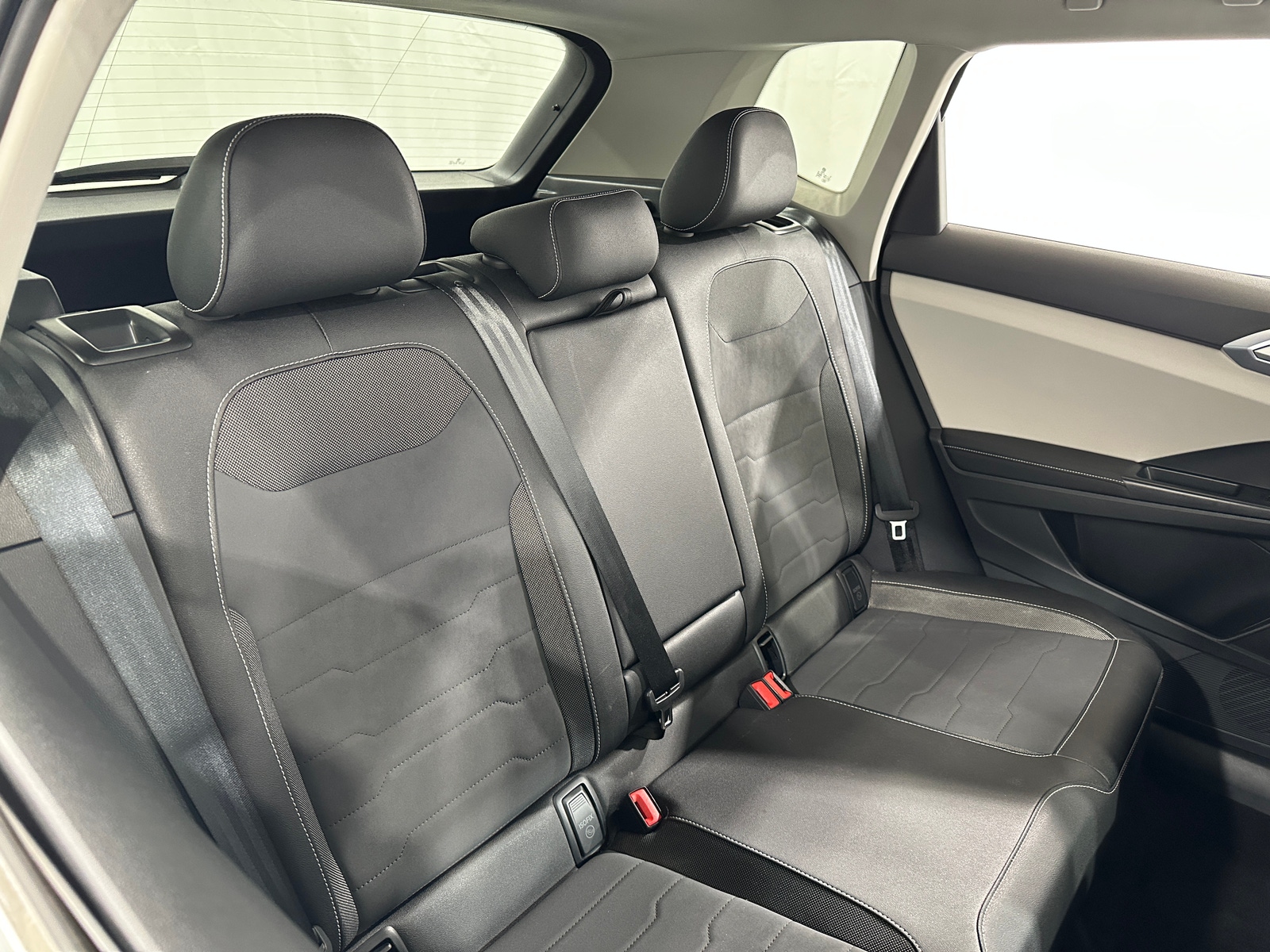 Thumbnail: 2025 Volkswagen Taos - 6