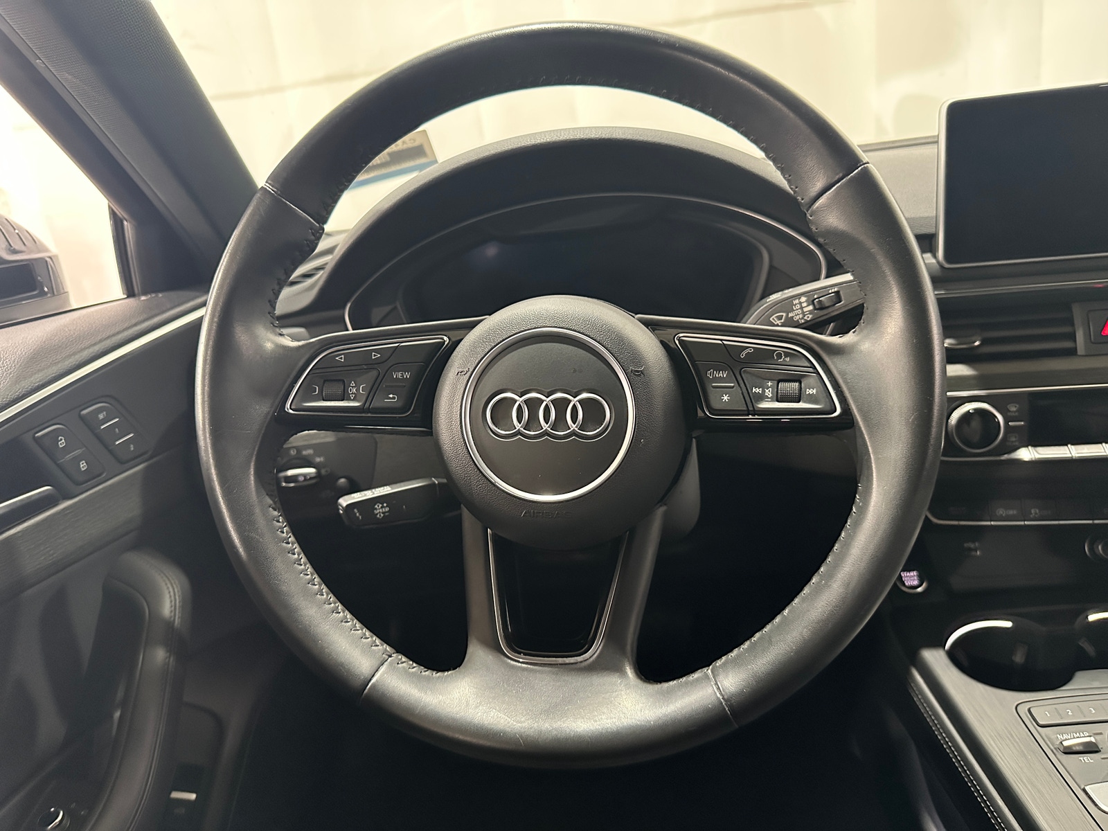 Thumbnail: 2019 Audi A4 - 4