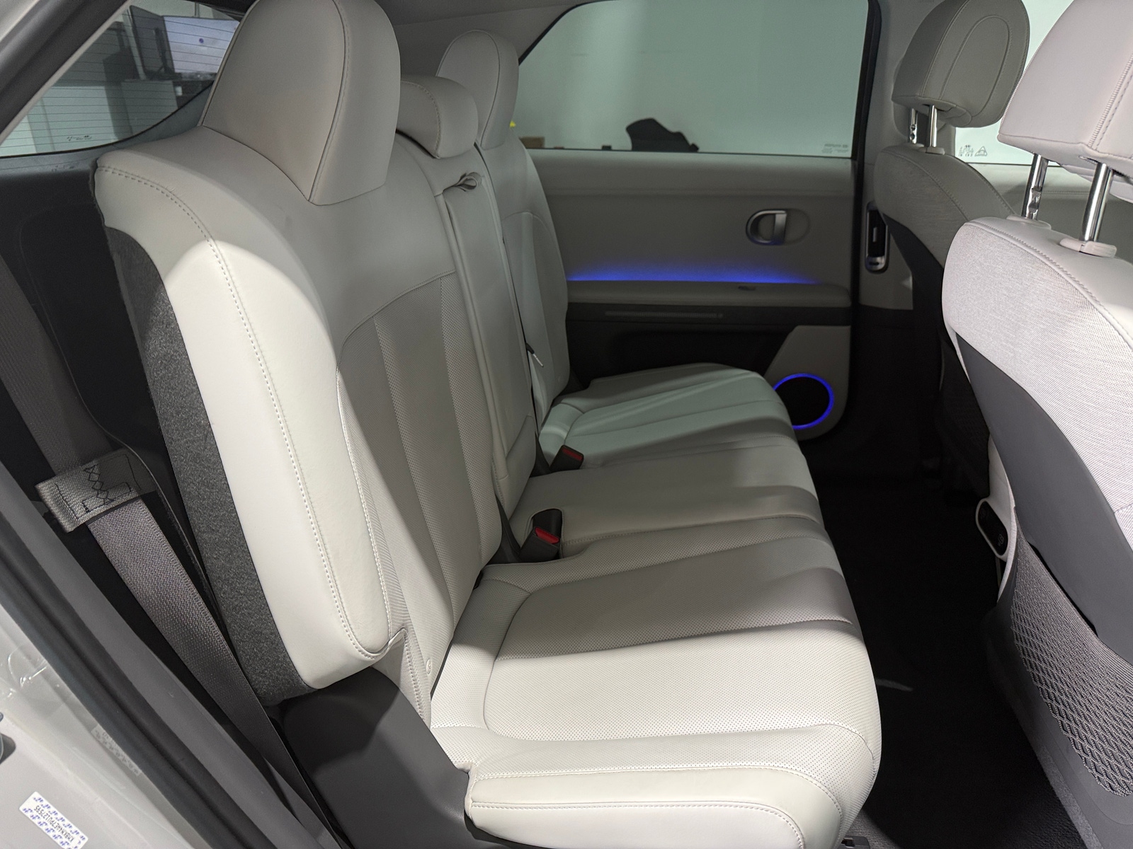 Thumbnail: 2023 Hyundai Ioniq 5 - 6