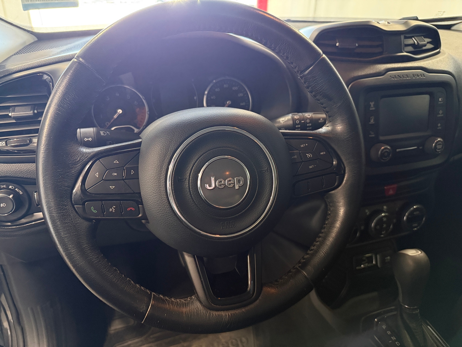 Thumbnail: 2017 Jeep Renegade - 5