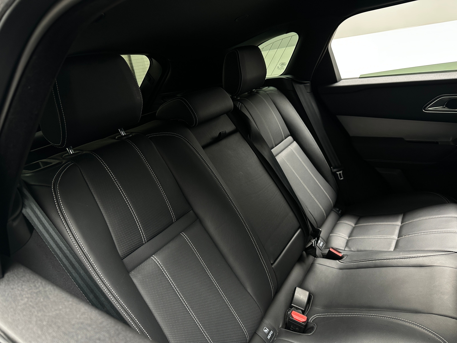 Thumbnail: 2023 Land Rover Range Rover Velar - 5