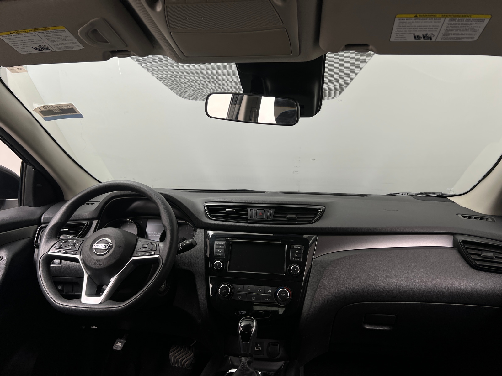 Thumbnail: 2020 Nissan Rogue Sport - 3