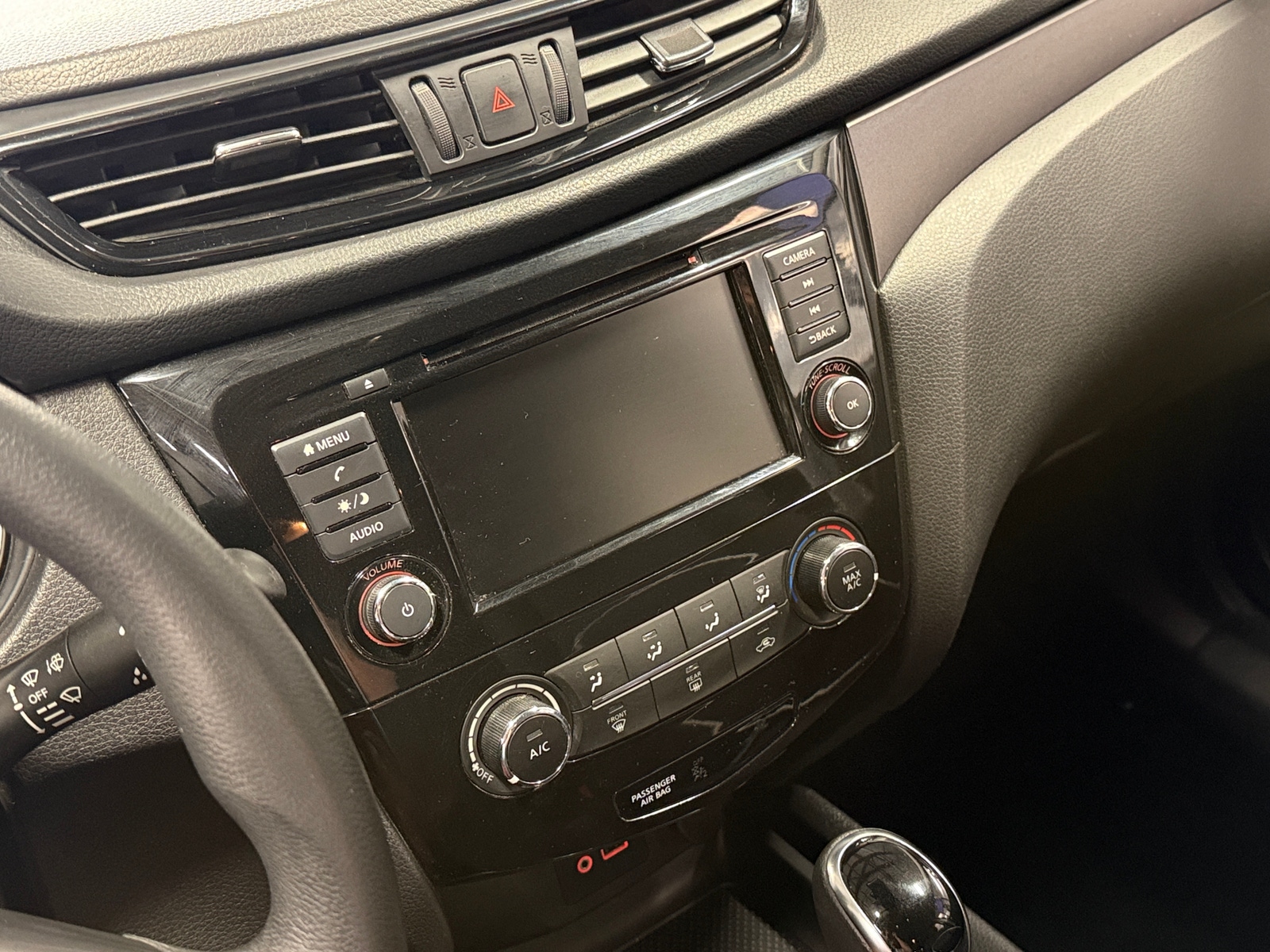 Thumbnail: 2020 Nissan Rogue Sport - 4