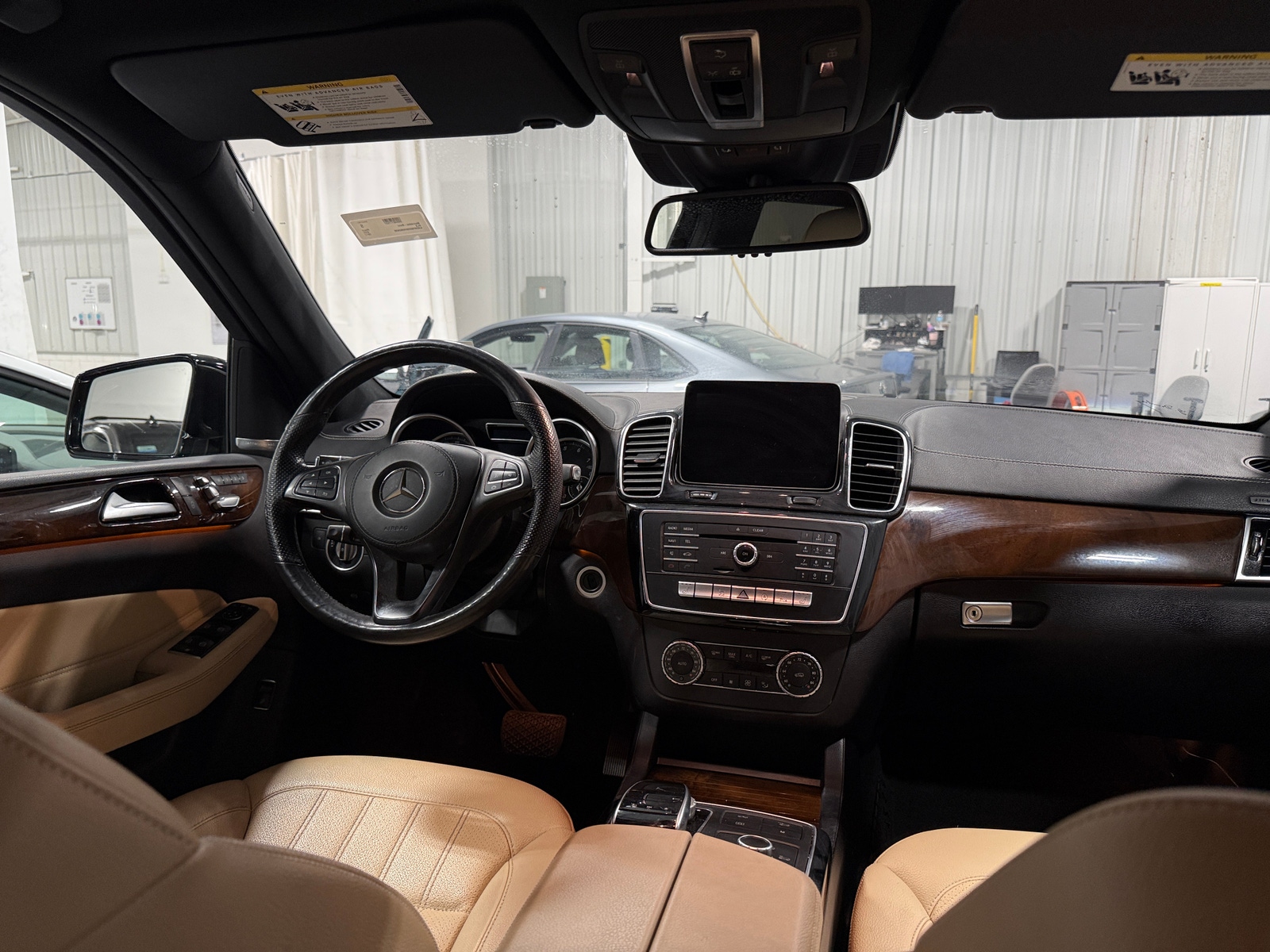 Thumbnail: 2017 Mercedes-Benz GLS - 3