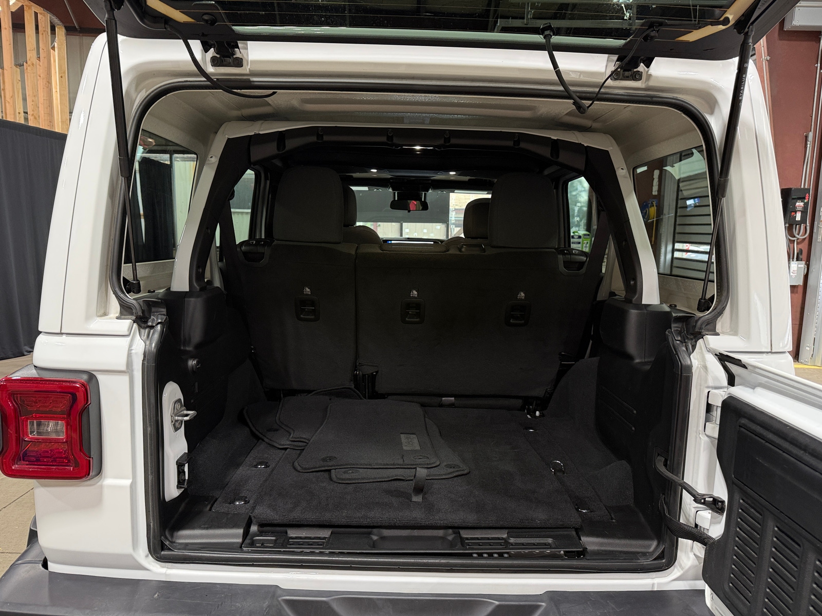 Thumbnail: 2025 Jeep Wrangler - 7