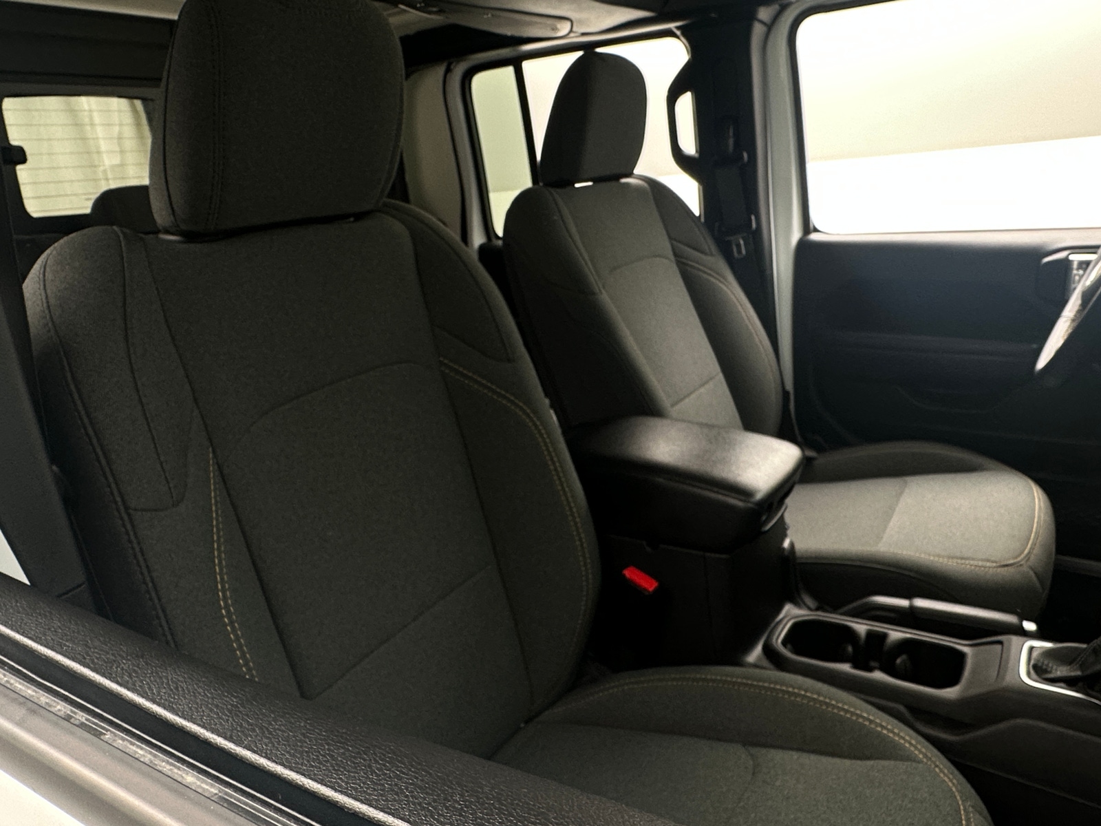 Thumbnail: 2024 Jeep Gladiator - 2