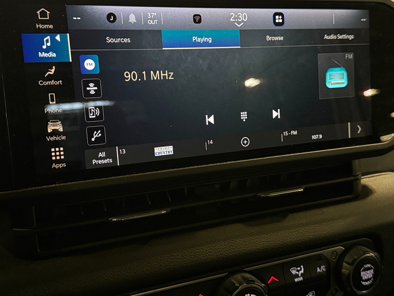 Thumbnail: 2024 Jeep Gladiator - 4