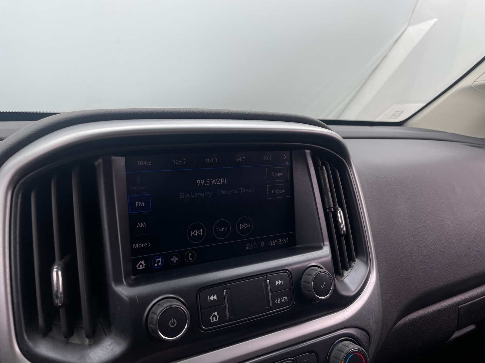 Thumbnail: 2022 Chevrolet Colorado - 3