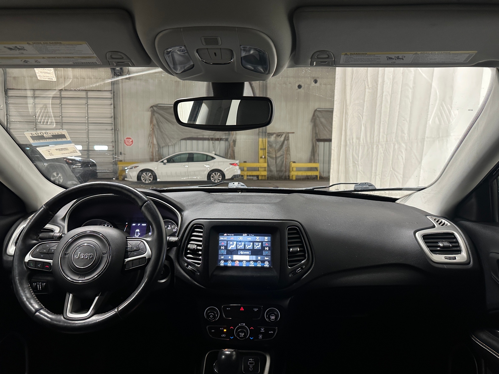 Thumbnail: 2019 Jeep Compass - 3