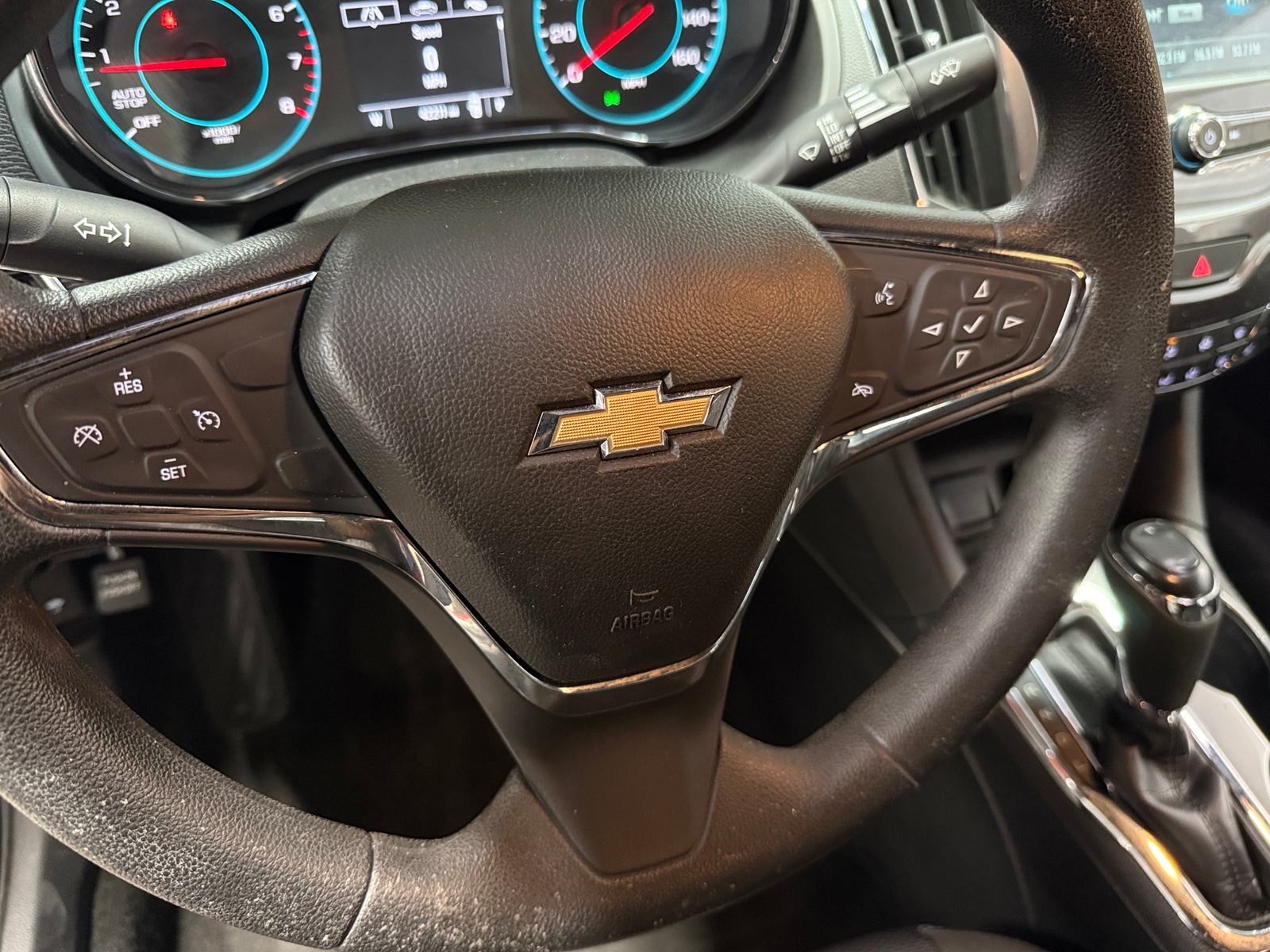 Thumbnail: 2017 Chevrolet Cruze - 5