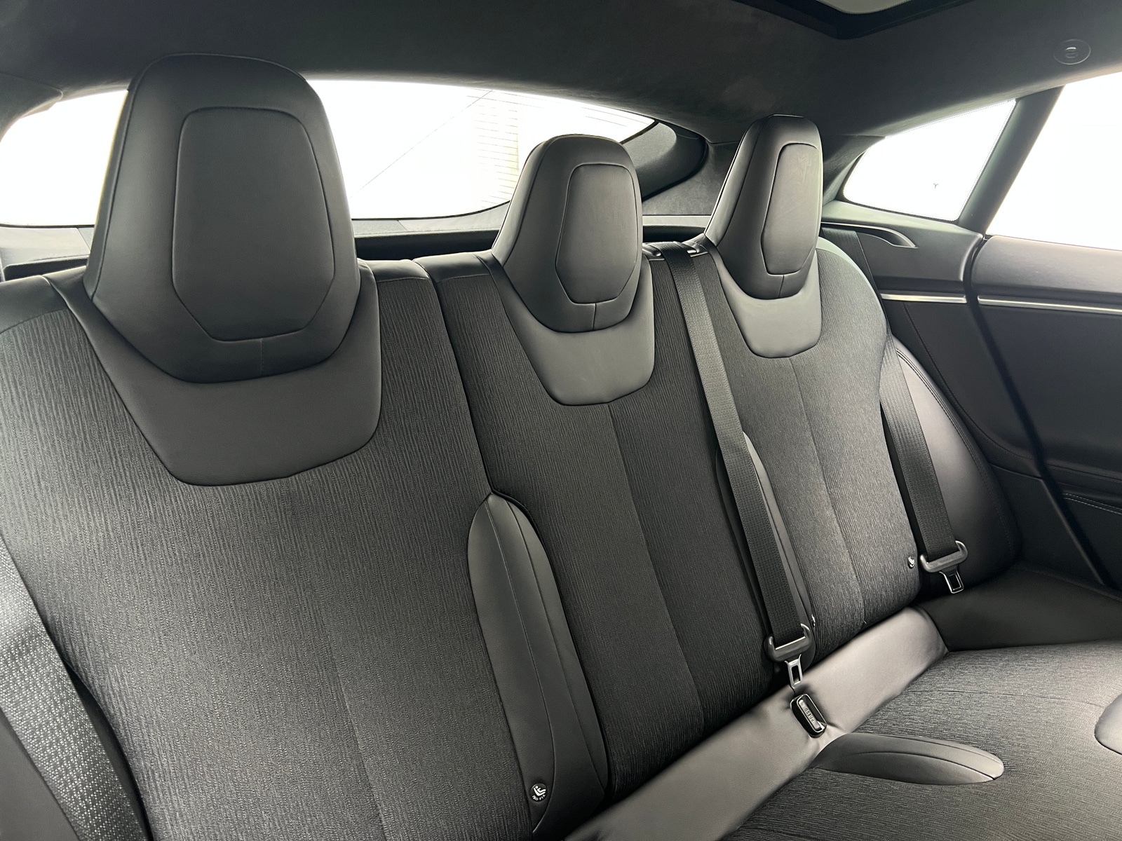 Thumbnail: 2016 Tesla Model S - 6