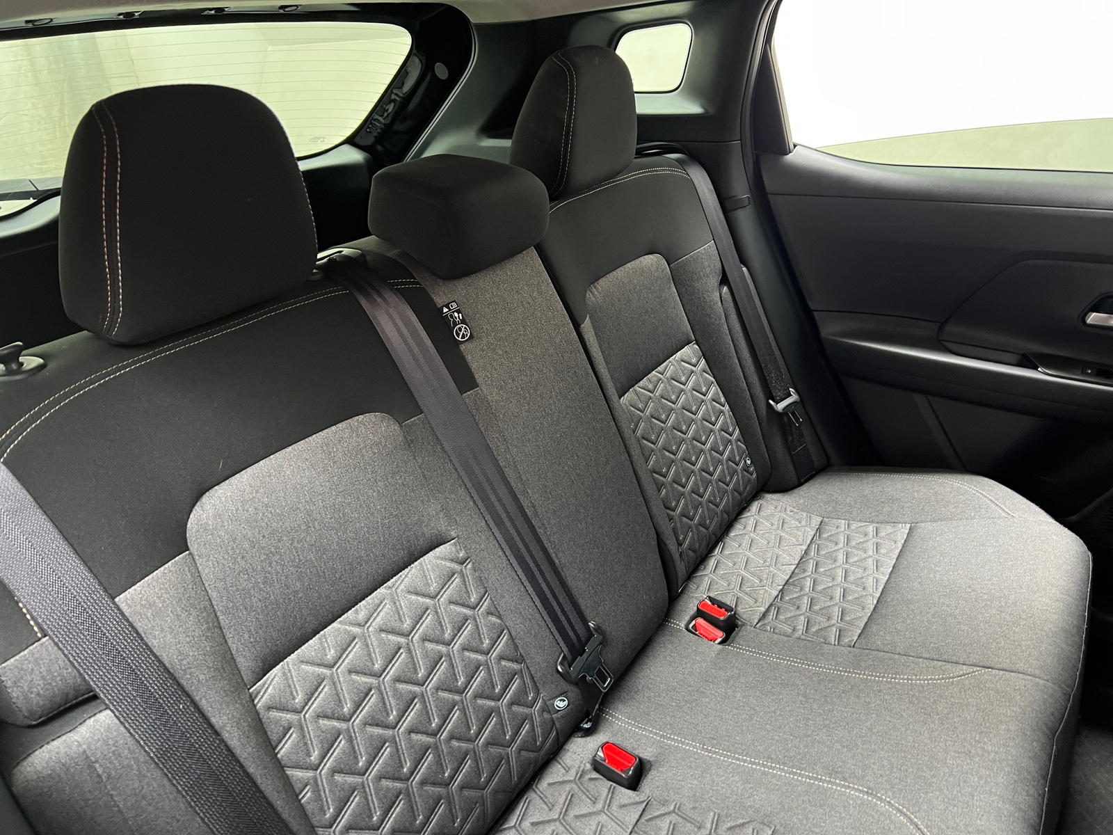 Thumbnail: 2025 Nissan Kicks - 6