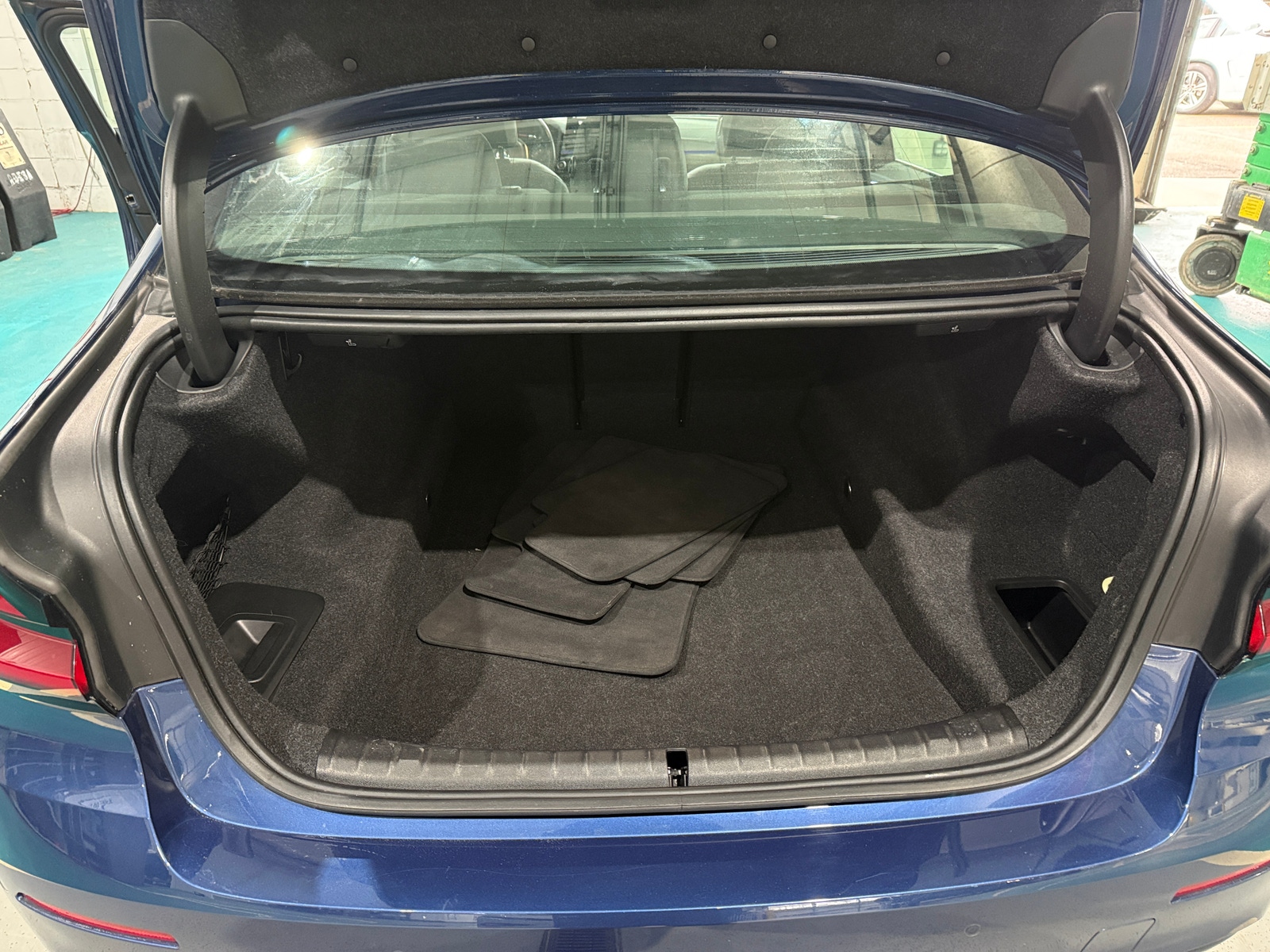 Thumbnail: 2021 BMW 5 Series - 6