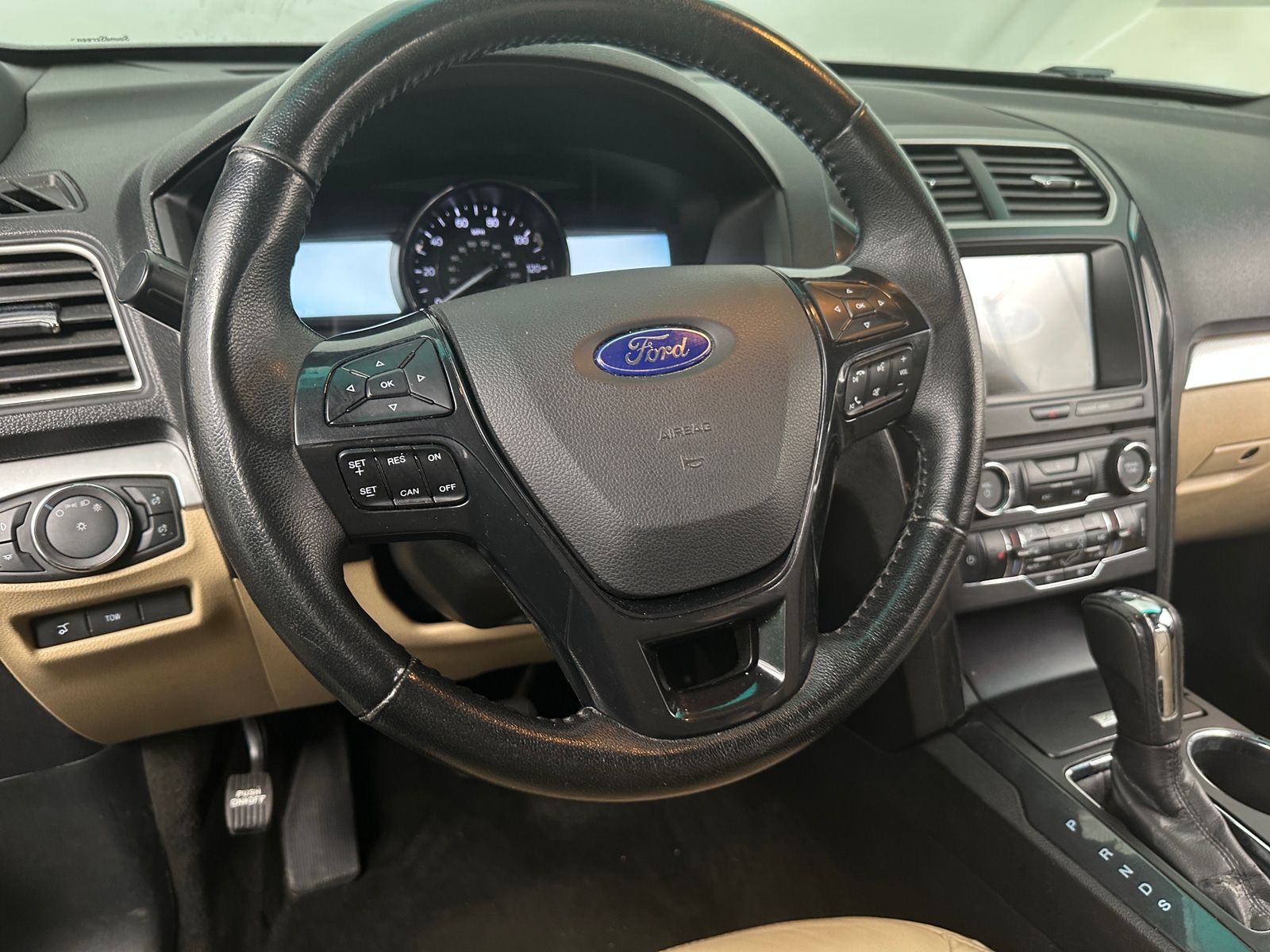 Thumbnail: 2017 Ford Explorer - 5