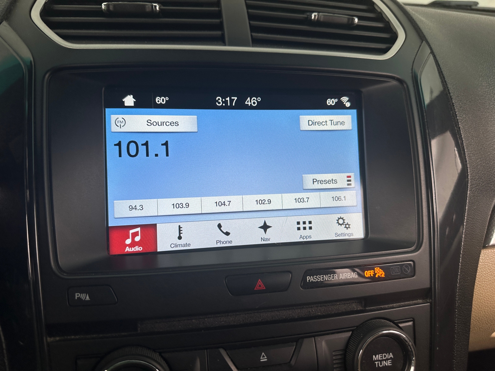 Thumbnail: 2017 Ford Explorer - 4