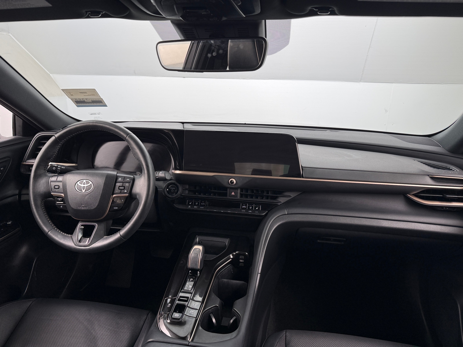 Thumbnail: 2025 Toyota Crown Signia - 2