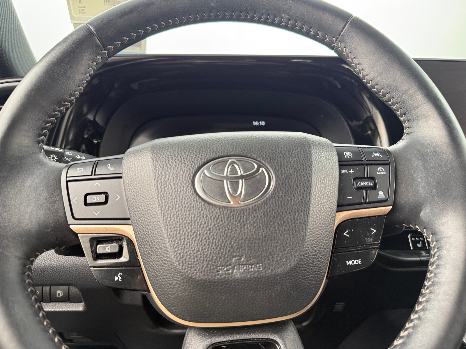 Thumbnail: 2025 Toyota Crown Signia - 4