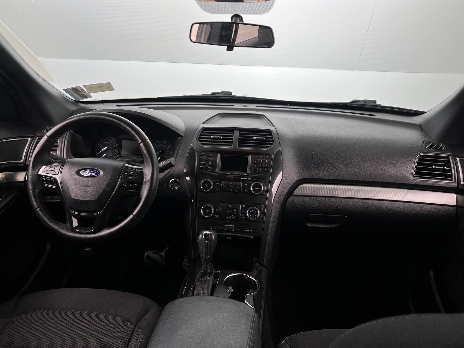 Thumbnail: 2019 Ford Explorer - 3