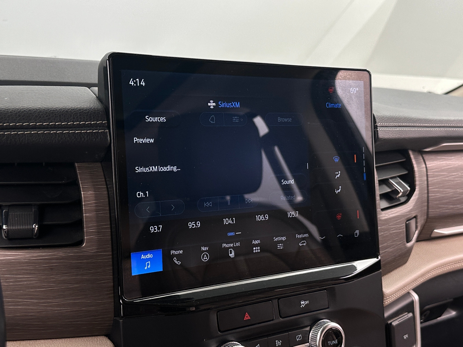 Thumbnail: 2023 Ford Expedition - 3