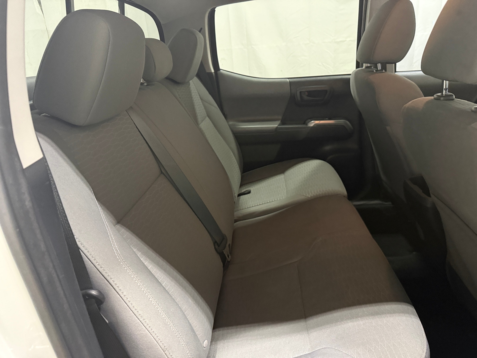 Thumbnail: 2019 Toyota Tacoma - 6