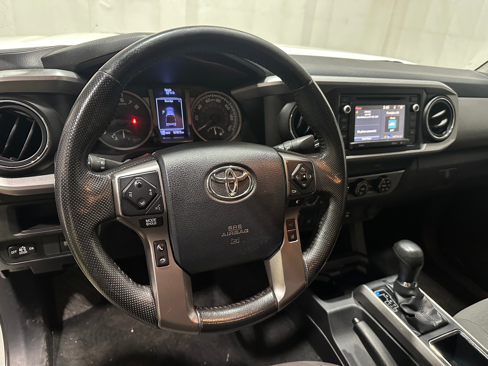 Thumbnail: 2019 Toyota Tacoma - 5