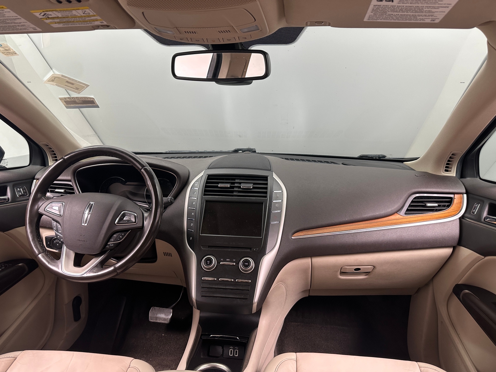 Thumbnail: 2017 Lincoln MKC - 2