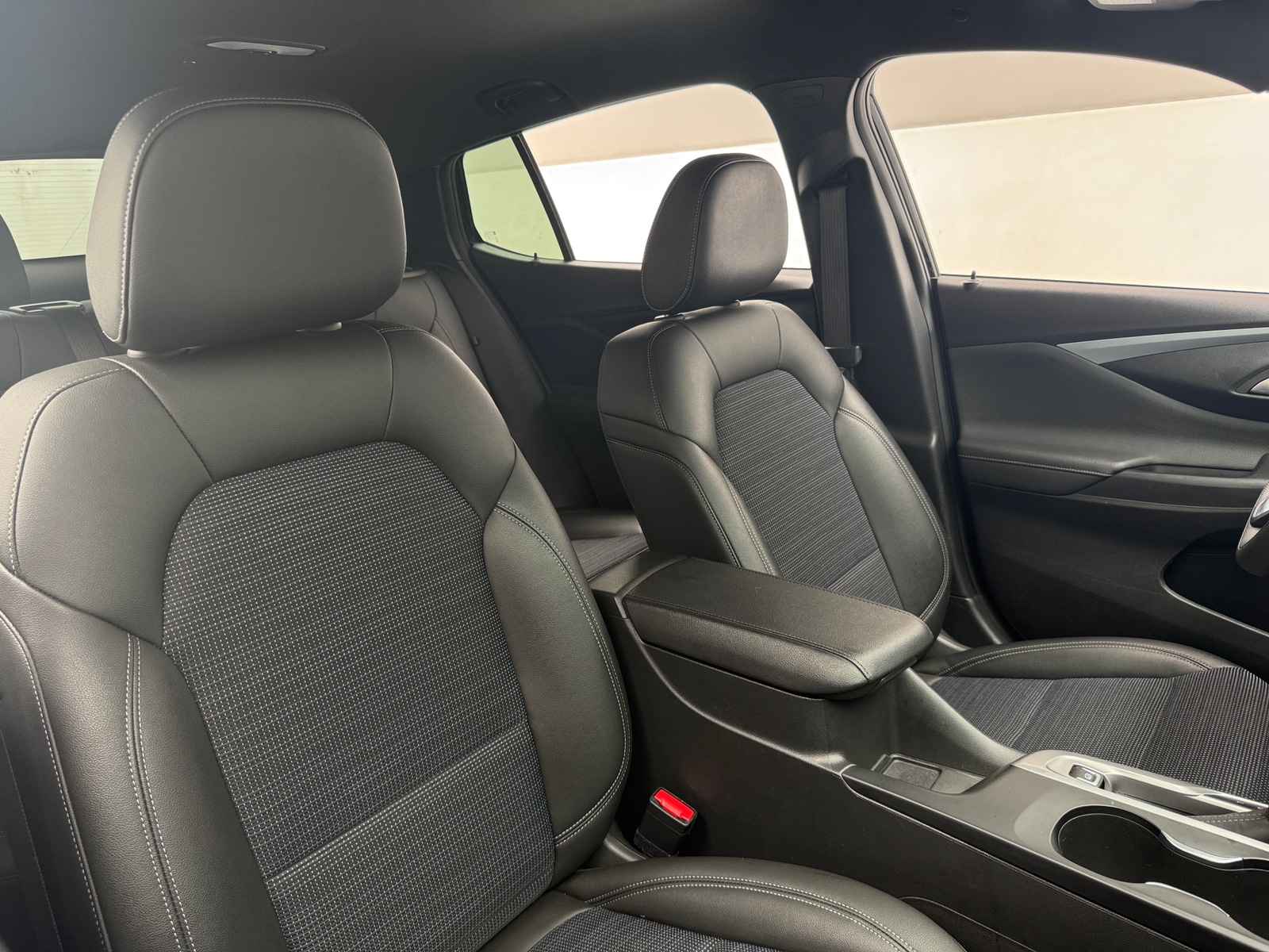 Thumbnail: 2025 Buick Envista - 2