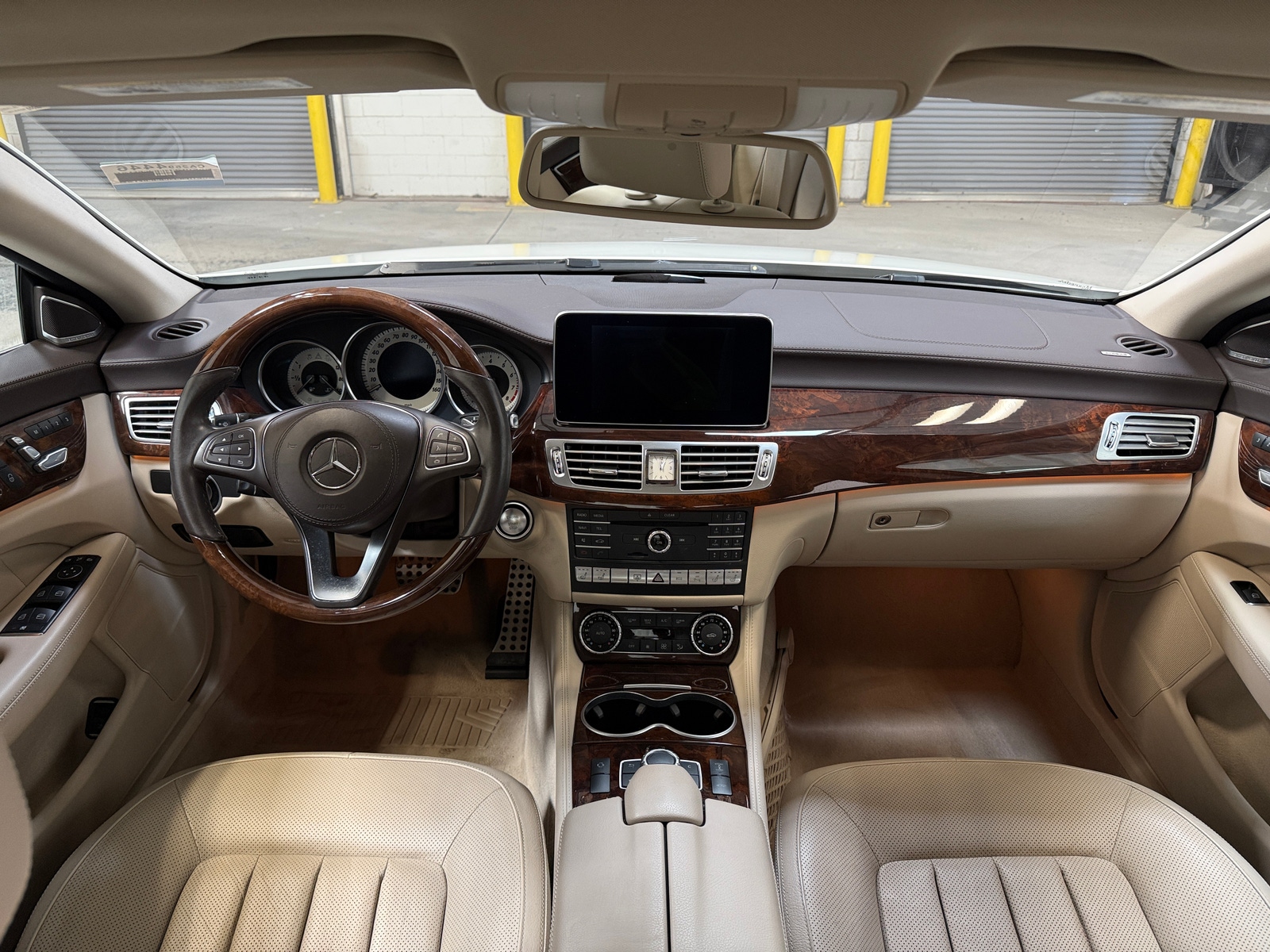 Thumbnail: 2017 Mercedes-Benz CLS - 2