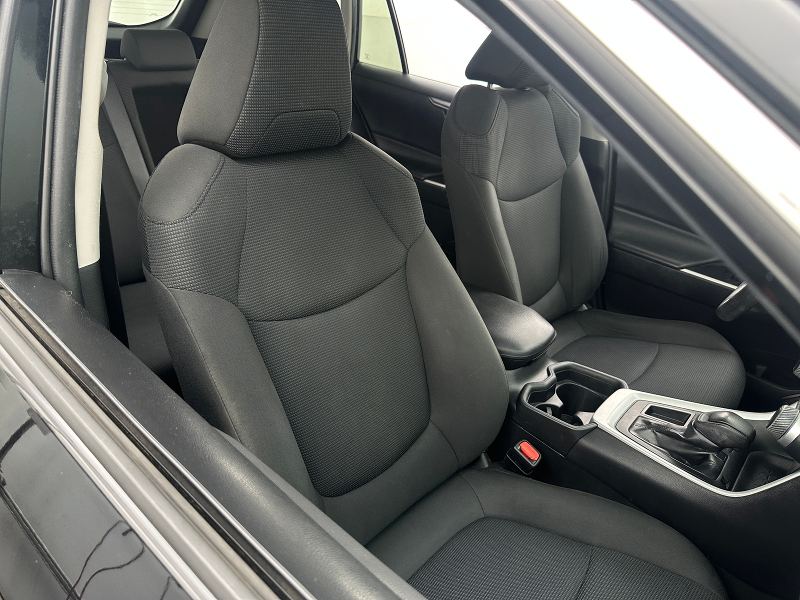 Thumbnail: 2020 Toyota RAV4 - 2