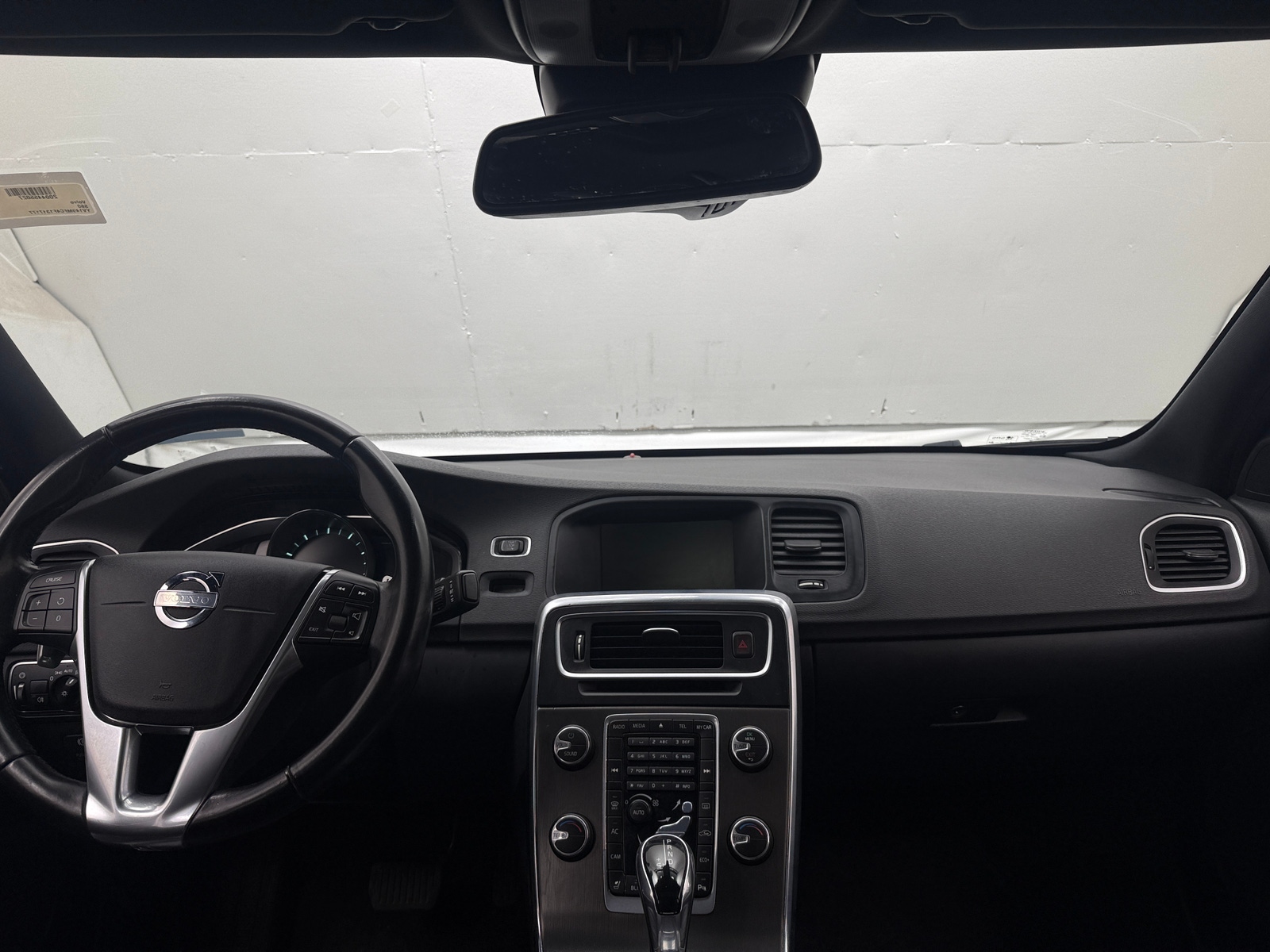 Thumbnail: 2015 Volvo S60 - 2