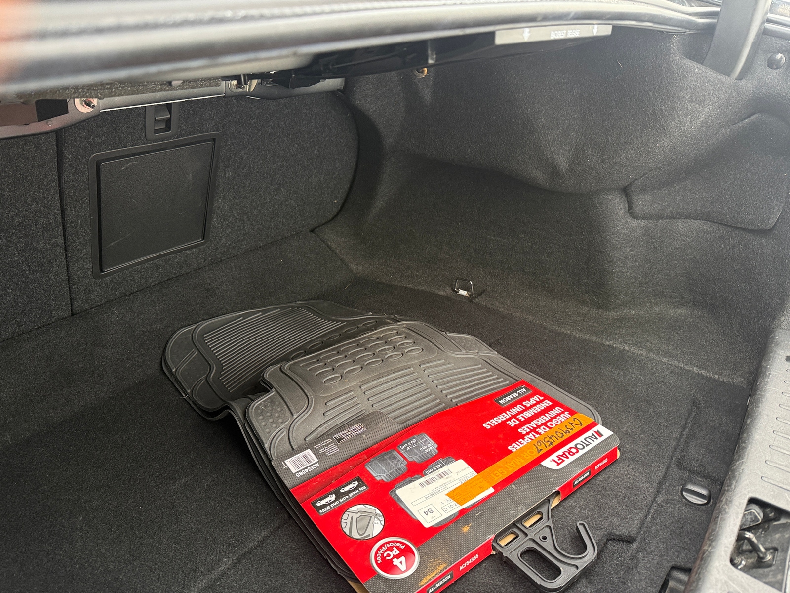 Thumbnail: 2015 Volvo S60 - 6