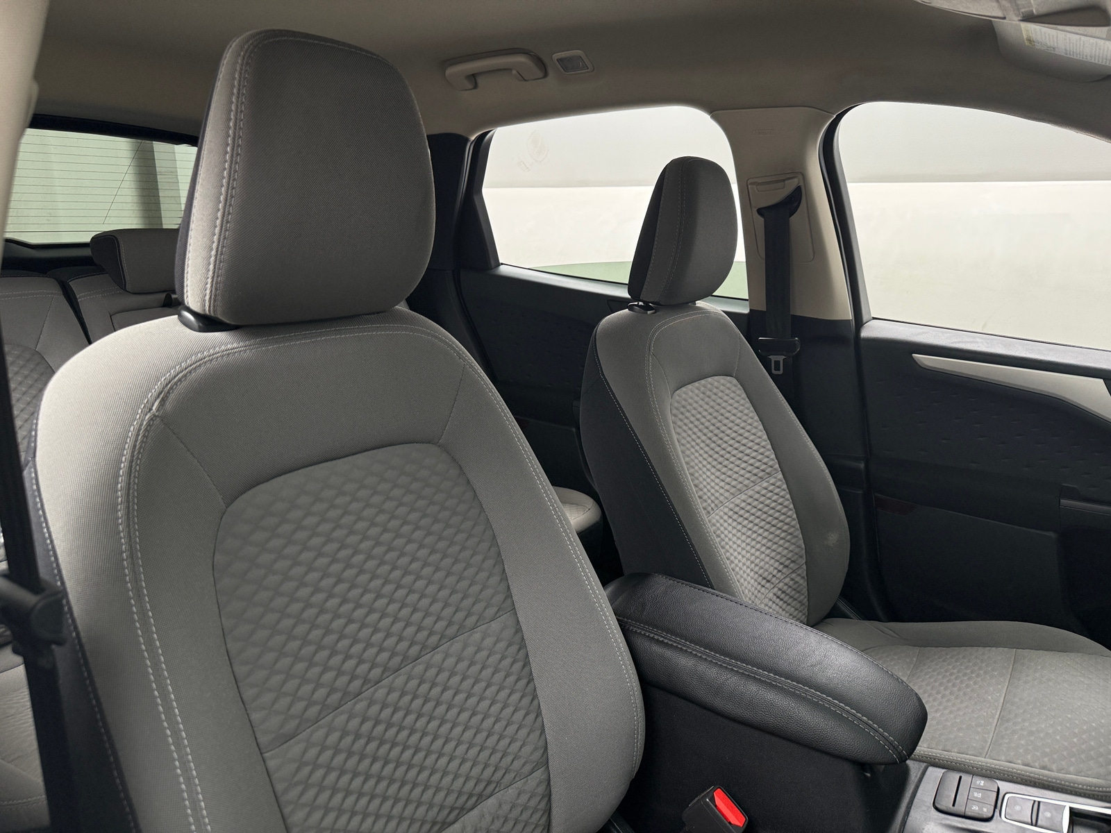 Thumbnail: 2020 Ford Escape - 2