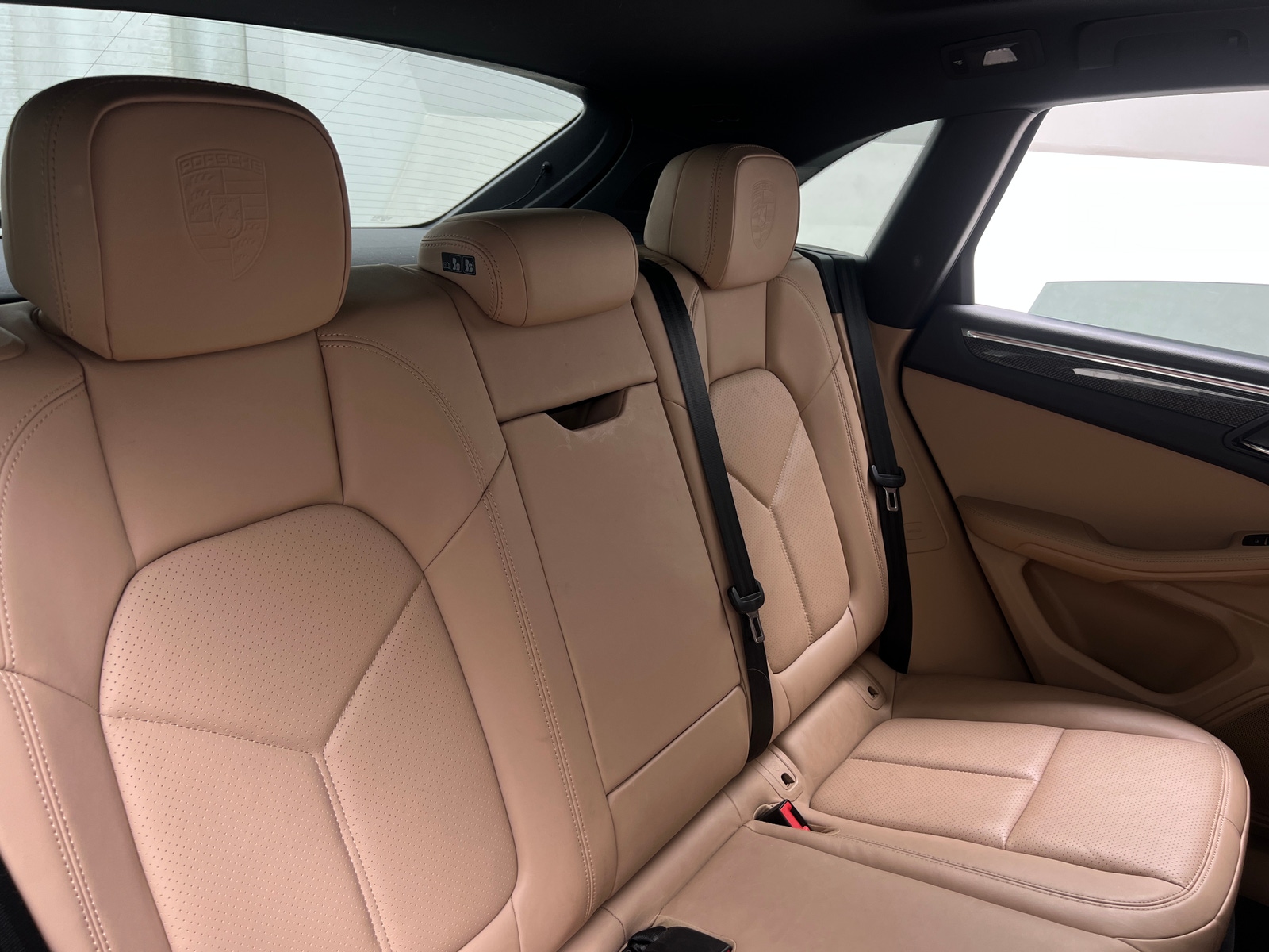 Thumbnail: 2025 Porsche Macan - 5