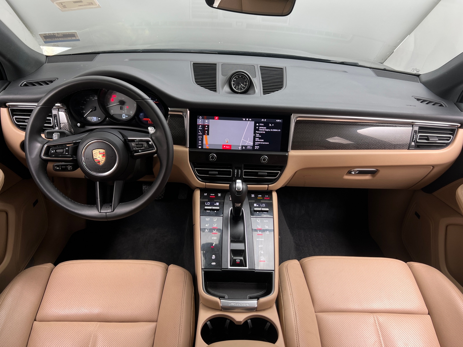 Thumbnail: 2025 Porsche Macan - 2