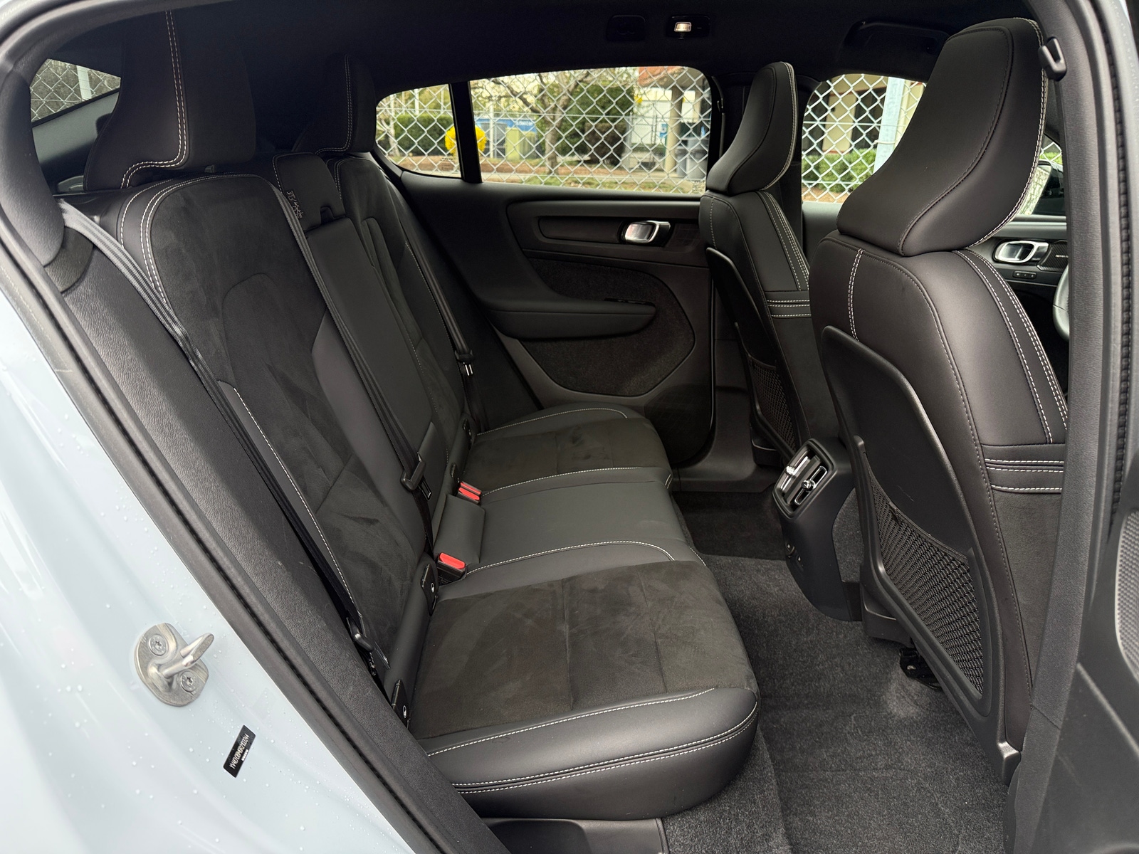 Thumbnail: 2024 Volvo C40 - 6