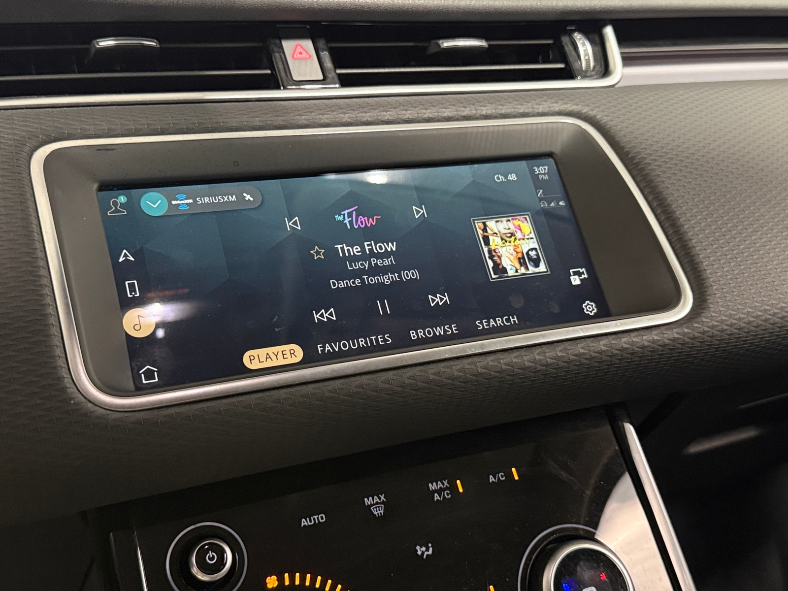 Thumbnail: 2021 Land Rover Range Rover Evoque - 3